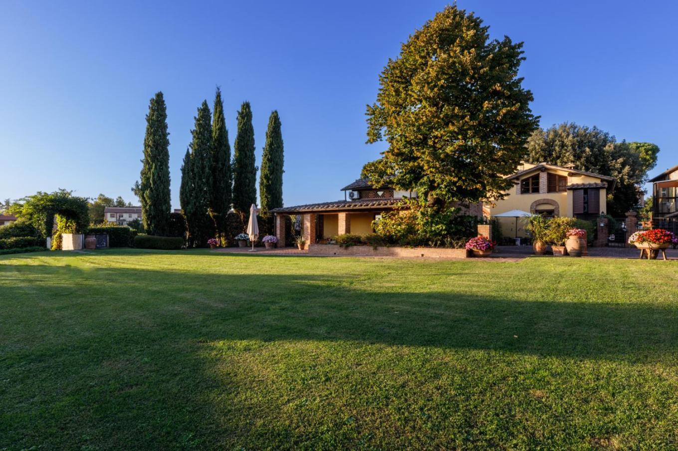 Borgo Villa Risi Siena Exteriér fotografie